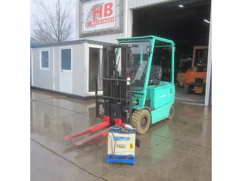 Mitsubishi Heftruck FB25K elek., weeginstallatie, triplomast, side shift.
